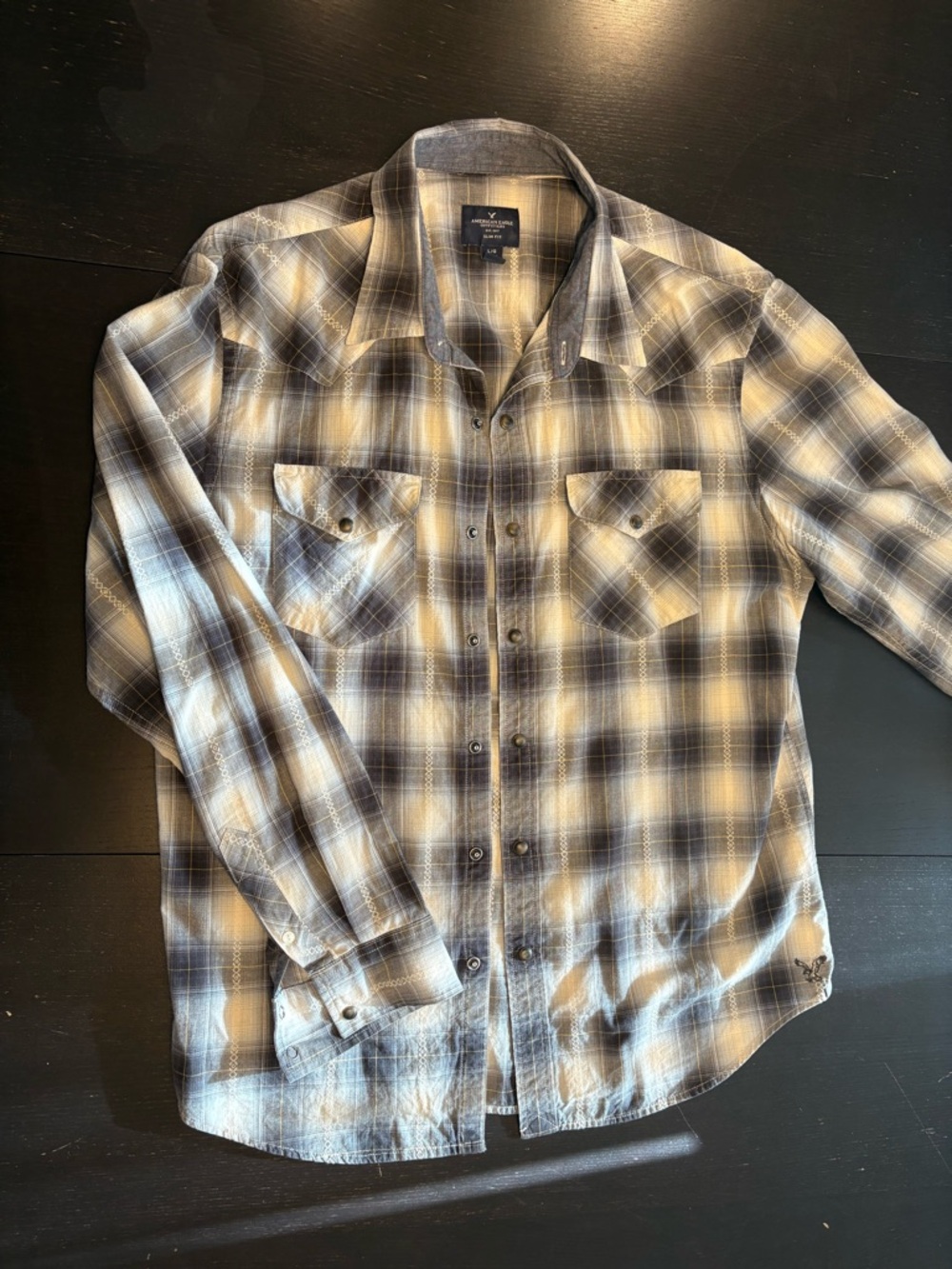 American Eagle Outfitters Slim Fit Plaid Shirt in Gray and Cream